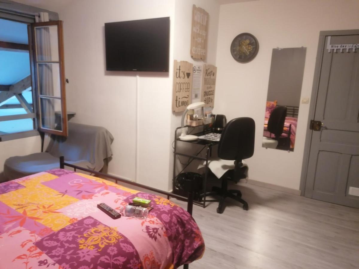 Chambre 23M2 Avec Jardin Wi-Fi Gratuit Saint-Girons Apartment Exterior foto